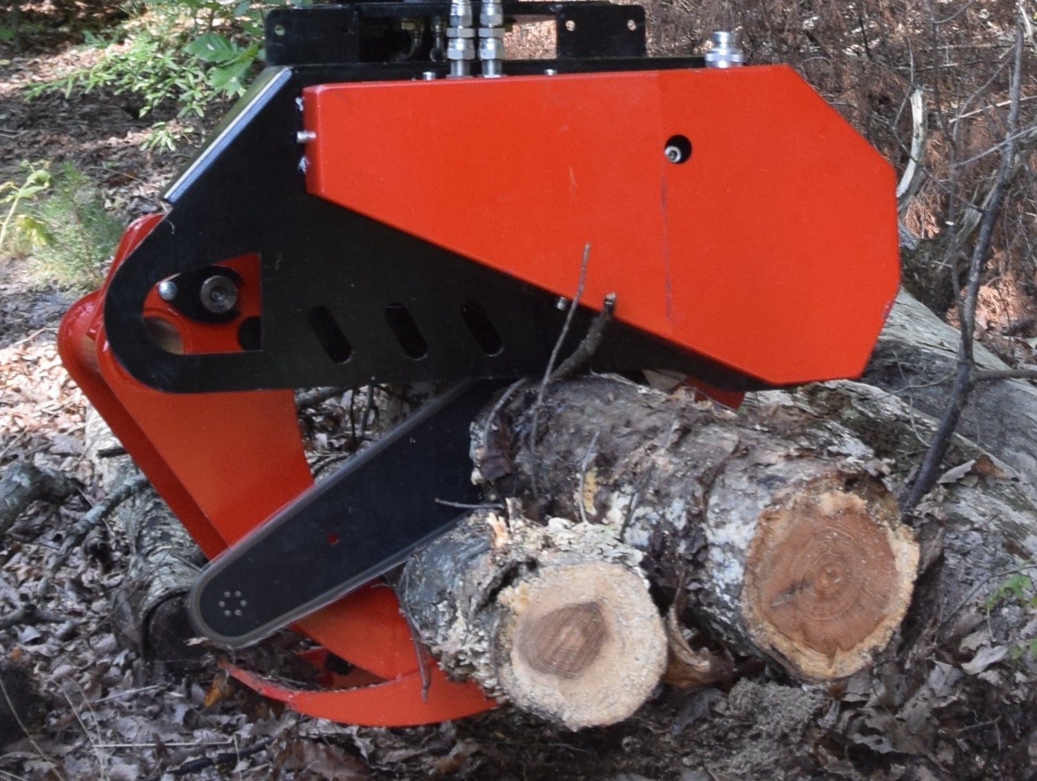 Grapple Saw Skid Steer Attachment for Bobcat